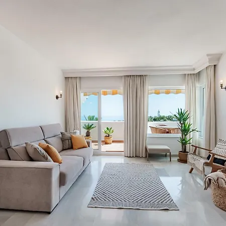 Secret View Antares Calahonda Apartment *
